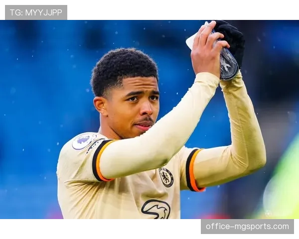 切尔西三中卫体系崩盘 福法纳复出难阻防线失五球 切尔西三中卫体系崩盘 福法纳复出难阻防线失五球